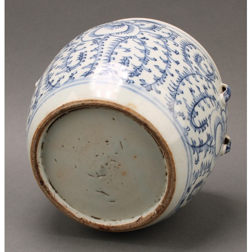 1395 - A Chinese kamcheng jar and cover, kylin finial, painted in tones of underglaze blue with flowers and... 