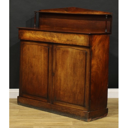 1901 - A George IV mahogany chiffonier, pointed-arch cresting, rectangular superstructure on Doric supports... 