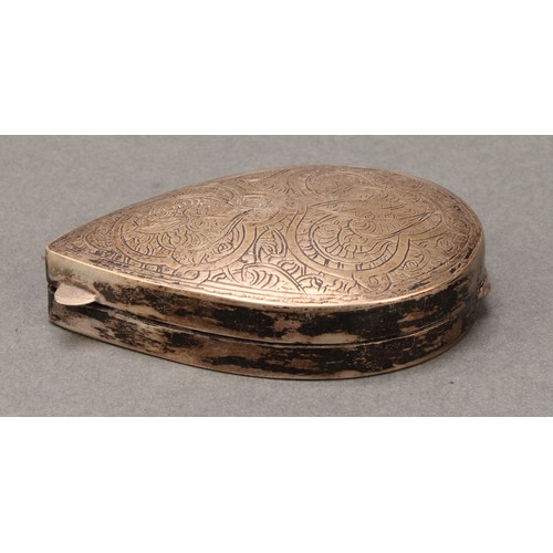 248 - An Egyptian silver leaf shaped box, hinged cover chased in the Islamic taste, 8cm long, 56g