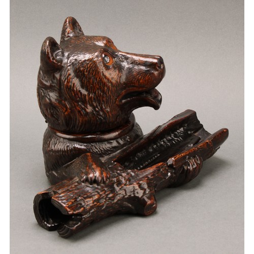 1553 - Treen - a 19th century Black Forest novelty inkstand, as a brown bear, glass eyes, 16cm high