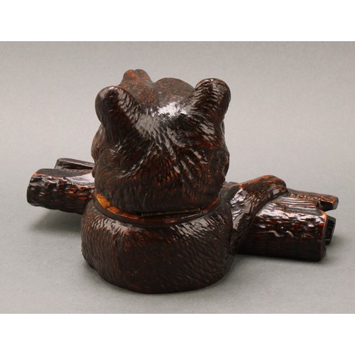 1553 - Treen - a 19th century Black Forest novelty inkstand, as a brown bear, glass eyes, 16cm high