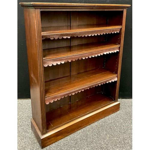 1669 - A 19th century mahogany open bookcase, 112cm high, 91.5cm wide, 28cm deep