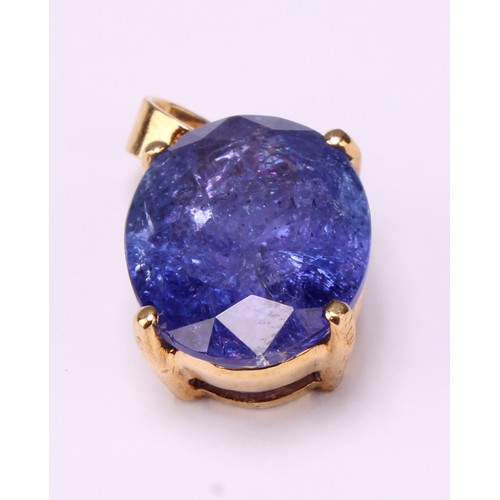 611 - A mixed oval cut tanzanite pendant, 7.82ct certified Violetish blue tanzanite, 14.84mm x 11.27mm x 6... 