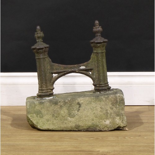 1984 - A 19th century cast iron and limestone country house boot scraper, in the Gothic Revival taste, 33cm... 