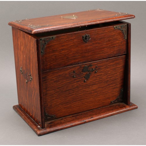 1891 - Augustus Welby Northmore Pugin (1812 - 1852) - a Victorian  oak table top work box or cabinet, hinge... 