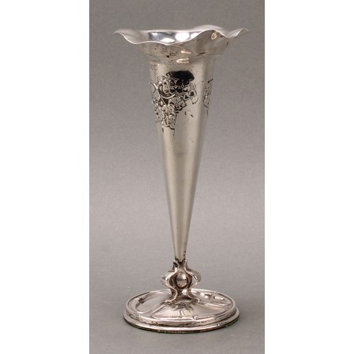 149 - A pair of Art Nouveau silver flower vases, each embossed with stylised flowers, wavy everted rims, s... 