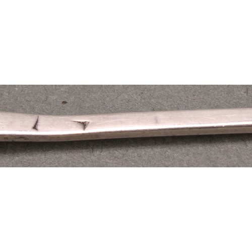 22 - A George II silver mote spoon, pierced bowl, pointed terminal, 13cm long, c.1735