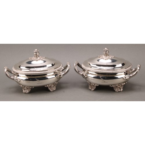 298 - Paul Storr - a pair of George IV silver oval sauce tureens and covers, acanthus bud finials, gadroon... 