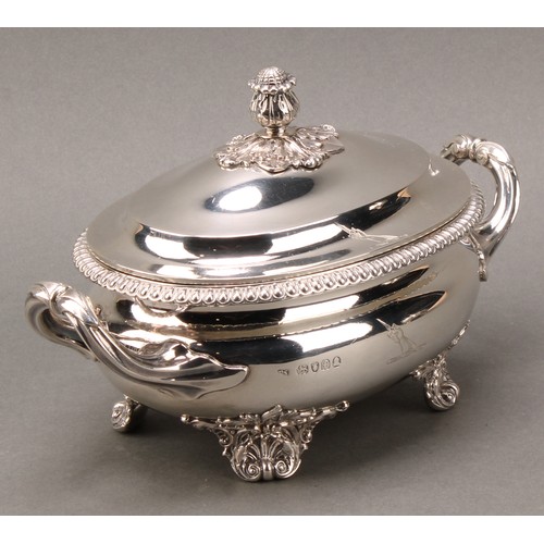 298 - Paul Storr - a pair of George IV silver oval sauce tureens and covers, acanthus bud finials, gadroon... 