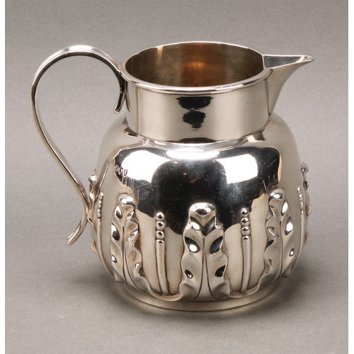 170 - A Victorian silver beer jug, of George III design, chased with a band of stiff acanthus, scroll hand... 