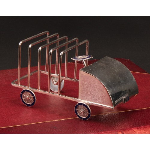 55 - An early 20th century E.P.N.S novelty toast rack, of automobilia interest, as a motor car, 13.5cm lo... 