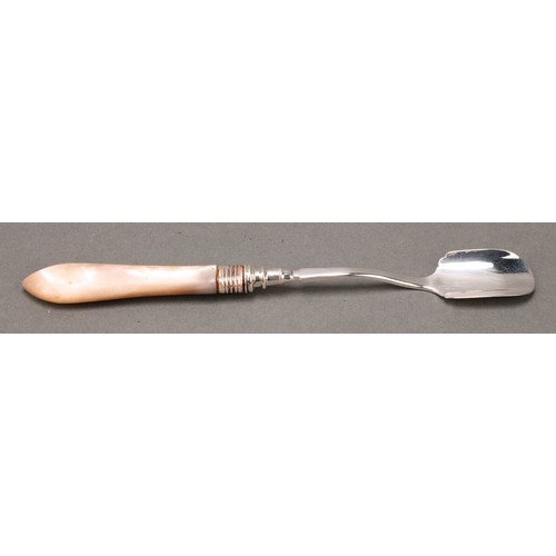 269 - A George III silver stilton scoop, mother of pearl haft, 22cm long, London 1812