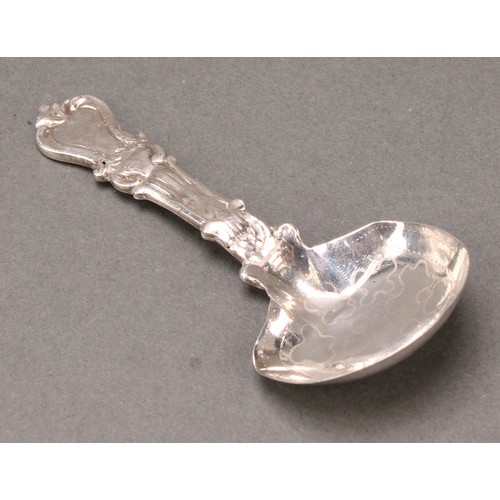 361 - A George IV silver Old English pattern caddy spoon, quite plain, 9cm long, William Bateman, London 1... 