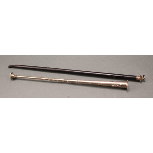 224 - A George V silver hunting horn, 38cm long, Sheffield 1932, 78g; a Victorian silver mounted haft or b... 