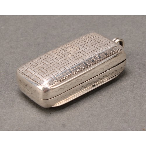 136 - A George III silver rounded rectangular vinaigrette, wriggle-work engraved with faux basket-weave, h... 