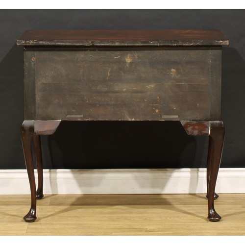 1725 - A 19th century mahogany lowboy, crossbanded top above three drawers, 80cm high, 91cm wide, 51.5cm de... 