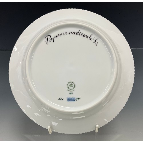 1154 - Royal Copenhagen Flora Danica hand painted plate, Papaver Nudicaule 19cm dia, printed marks, boxed