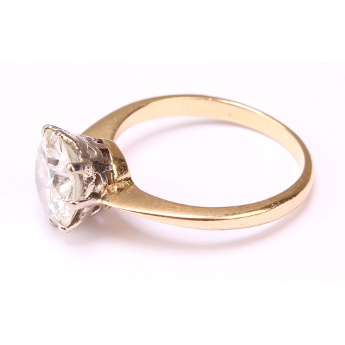 583 - A diamond solitaire ring RBC, 8.77mm x 8.65mm x 5.03mm, calculated weight 2.36ct, col k/l, clarity P... 