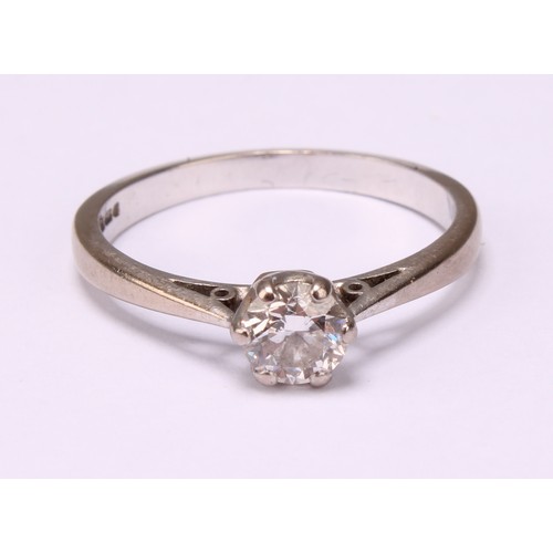 587 - A diamond solitaire ring, round brilliant cut diamond approx 0.50ct, assessed colour L/M, clarity VS... 