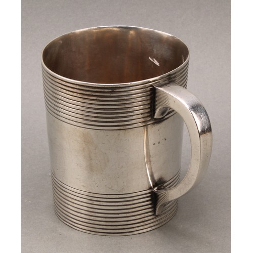 125 - A George III silver barrel shaped mug, of substantial gauge, reeded in two broad faux-coopered bands... 