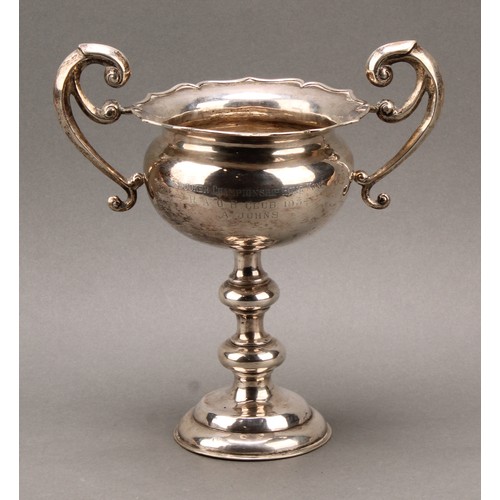 352 - A Chinese silver pedestal trophy, Snooker Championship Hong Kong, RAOB Club 1934, A Johns, engraved ... 