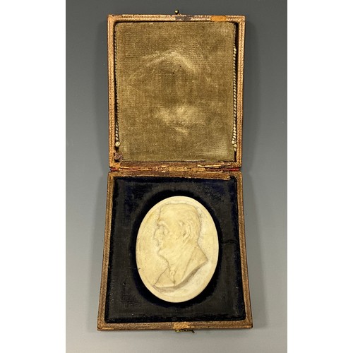 1501 - A W B Kirk R H A and W H Keer & Co Worcester oval portrait plaque, Field Marshal Arthur Wellesley, 1... 