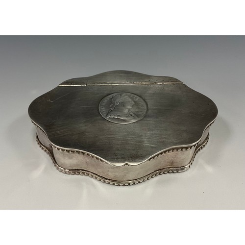 724 - Snuff Boxes  - a 19th century pressed wood circular snuff box, Filial Pity, An elderly Prisoner cond... 