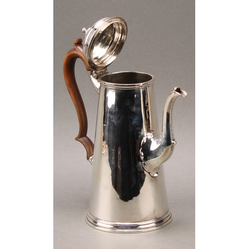 462 - An early George II silver spreading cylindrical coffee pot, quite plain, vacant Rococo cartouche, fr... 