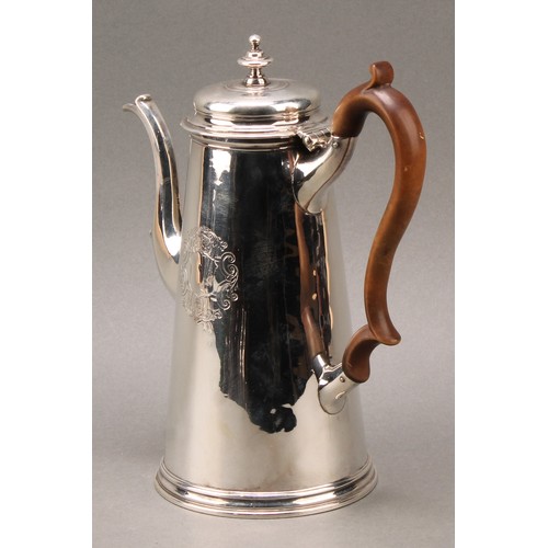 462 - An early George II silver spreading cylindrical coffee pot, quite plain, vacant Rococo cartouche, fr... 