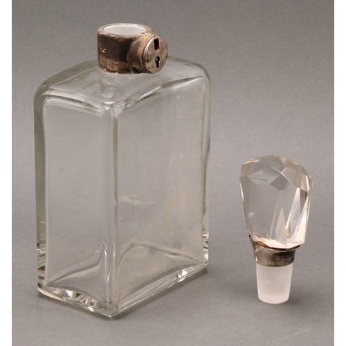 389 - A pair of George V silver mounted rectangular glass lockable decanters, 26cm high, Hukin & Heath, Bi... 