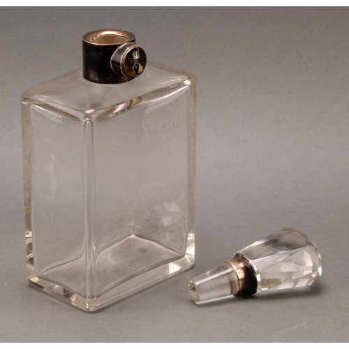 389 - A pair of George V silver mounted rectangular glass lockable decanters, 26cm high, Hukin & Heath, Bi... 