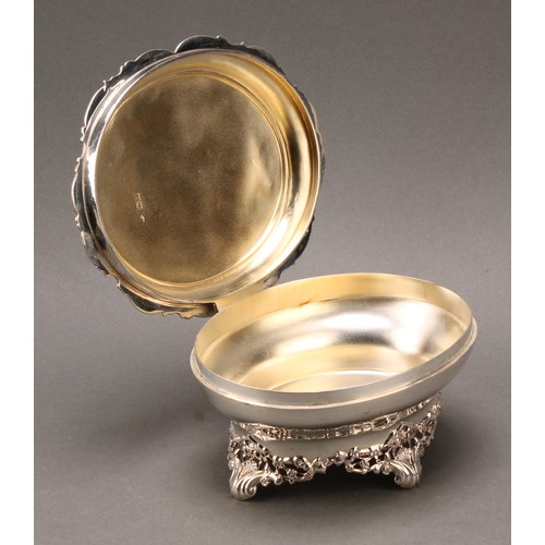 240 - An Edwardian silver shaped oval casket, in the Rococo Revival taste, gilt interior, 17cm wide, Willi... 