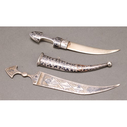 165 - A Russian silver and niello novelty letter knife, as a kindjahl dagger and scabbard, 14.5cm long, ko... 