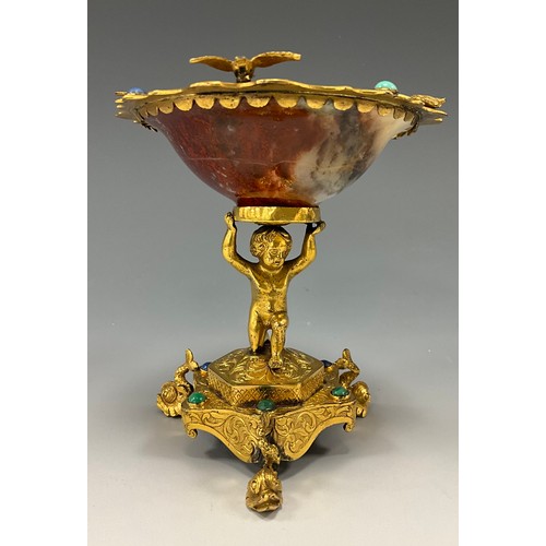 1516 - A 19th century Continental gilt metal and agate pedestal bowl, the rim mounted with Pliny's doves an... 