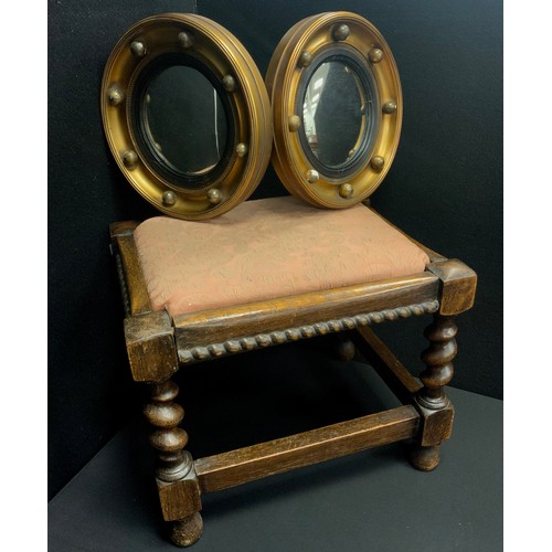 1613 - A pair of Regency giltwood bullseye looking glasses, convex mirror plates, 24.5cm diameter overall; ... 