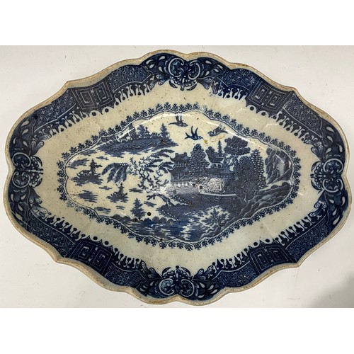 1172 - A 19th century blue and white quatrefoil lobed dish, transferred oriental decoration, possible Staff... 