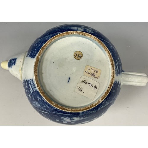 1158 - 18th century blue and white pearlware tea pots including a Smith for Ever tea pot, 13cm high, c.1790... 