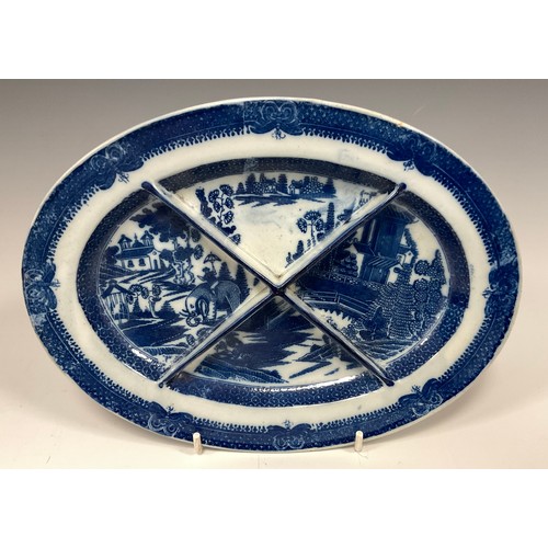 1160A - A late 18th/early 19th century Turners pearlware four section oval Elephant pattern Sweetmeat dish, ... 