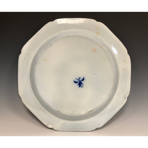 1158A - An early 19th century English pearlware dish, in the manner of Joshua Heath, typical blue and white ... 