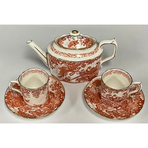 22 - A Royal Crown Derby bachelor's teapot and cover, Red Aves pattern, 11cm high, second quality; a pair... 