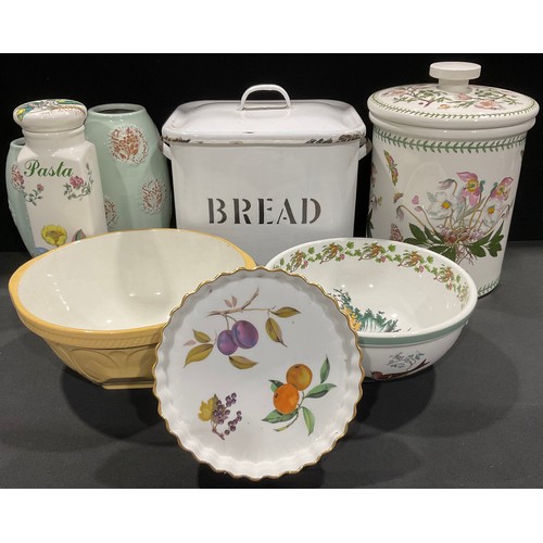 228 - A large Portmeirion Botanic Garden bread bin and cover, 37cm high; a Portmeirion Birds of Britain sa... 