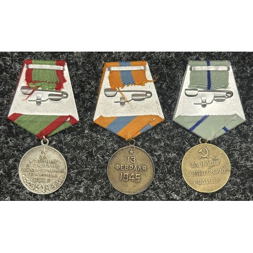 3043 - A collection of replica Soviet Medals to include Partizan Medal, Nakhimov Medal, Polar Regions, Virg... 