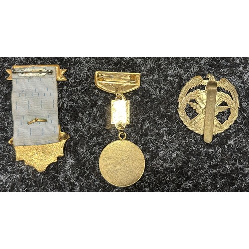 3046 - Middle Eastern Medal Collection comprising of: Iraqi Gulf War 1 Medal: Kuwati Medal for the Liberati... 