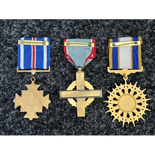 3055 - US Air Force Cross complete with ribbon and pin: US Distinguished Flying Cross complete with ribbon ... 