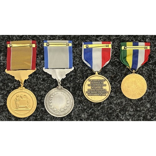 3084 - US Gold and Silver Life Saving Medals: US Dept of Transportation Medal for Service and Sacrifice: In... 