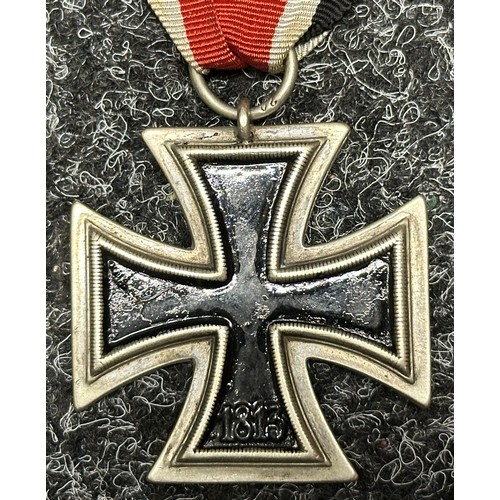 3105 - WW2 Third Reich Iron Cross 2nd Class 1939. Ring maker marked 