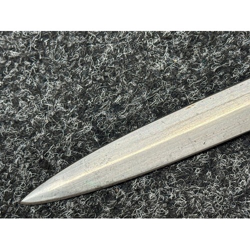 3111 - Martini Henry 1887 Pattern MKIII Bayonet with  unfullered blade 461mm in length, maker marked 