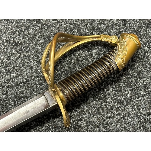 3133 - French Model 1822 Light Cavalry Sabre with curved fullered single edged blade 920mm in length. Maker... 