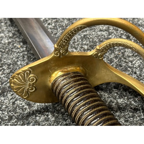 3133 - French Model 1822 Light Cavalry Sabre with curved fullered single edged blade 920mm in length. Maker... 