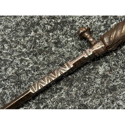 3147 - Italian Early 16th Century Dagger with cow horn curved grip with decorative pommel cap, the shape of... 